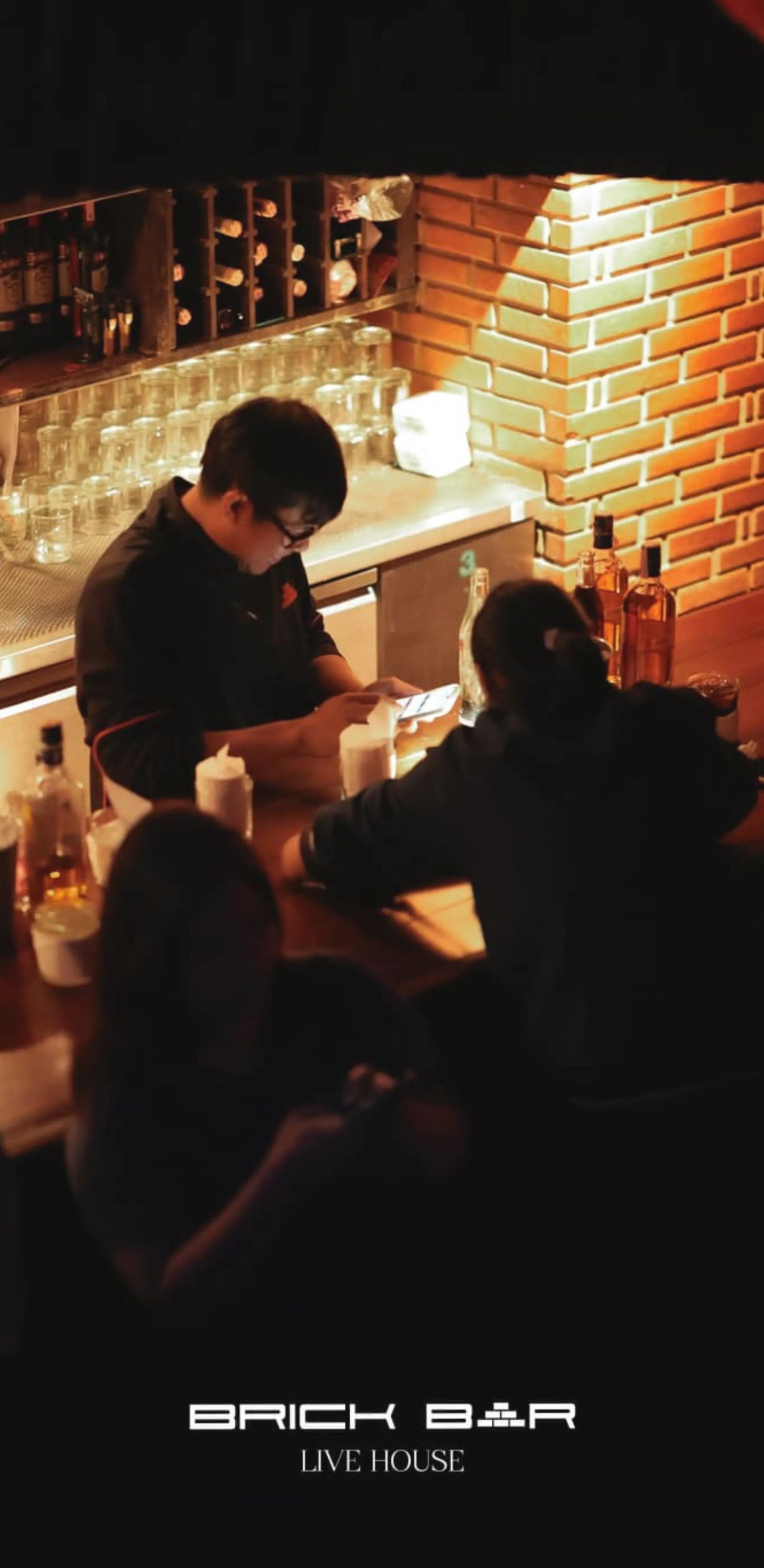 Banner Image Brick bar
